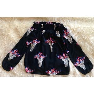 Brand new Gorgeous Off the Shoulder Boutique Top